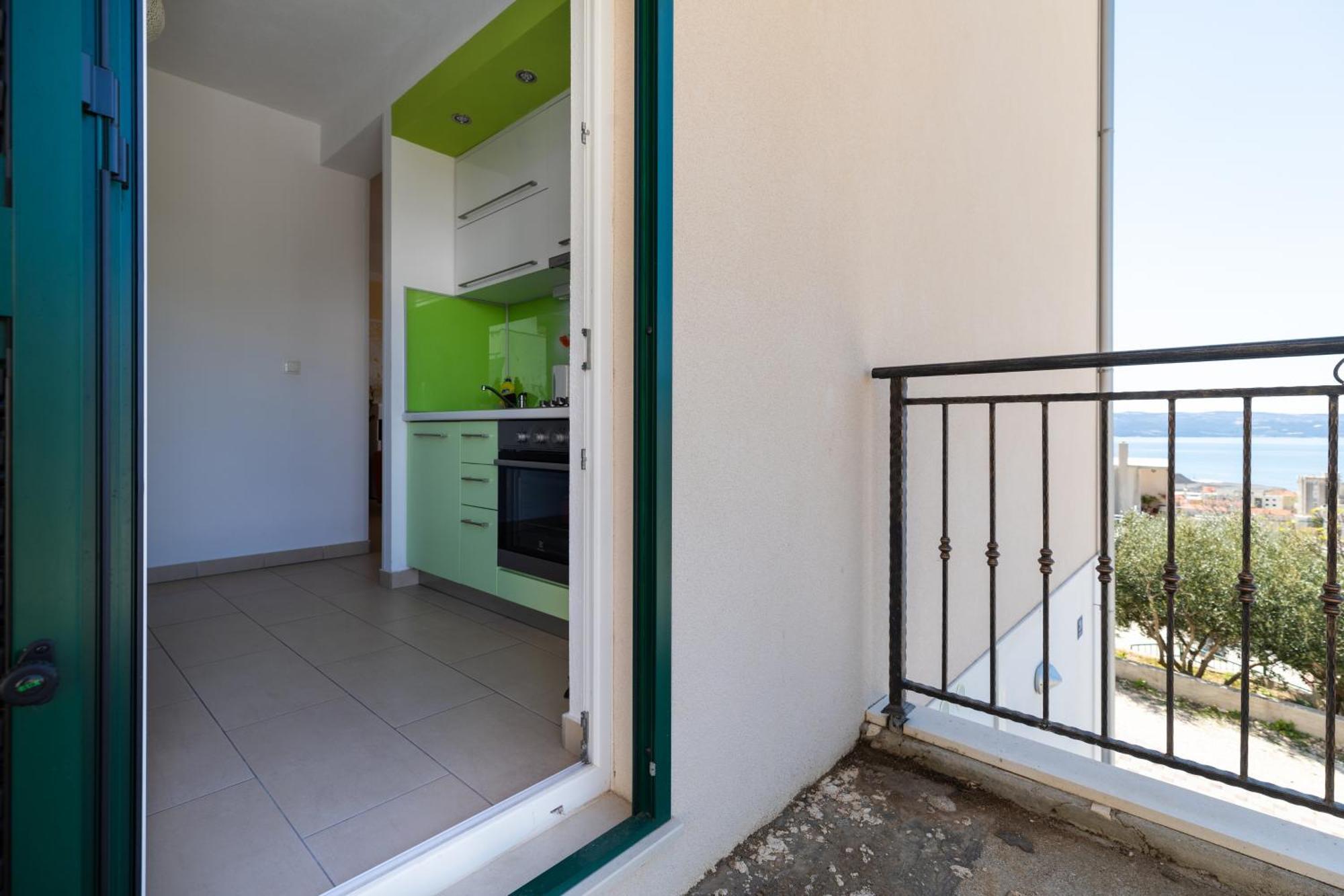 Apartments With A Parking Space Dugi Rat, Omis - 19516 Стая снимка